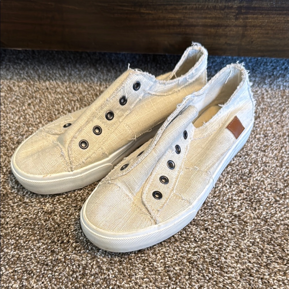 Casual Women's Slip-On Sneakers
